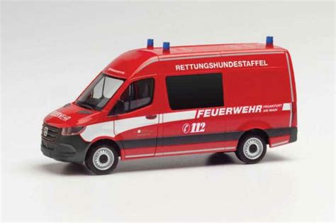 Herpa Mercedes Benz Sprinter High Roof Ambulance Assembled Fire