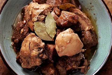 Chicken Adobo (adobong manok) | Erasmus recipes