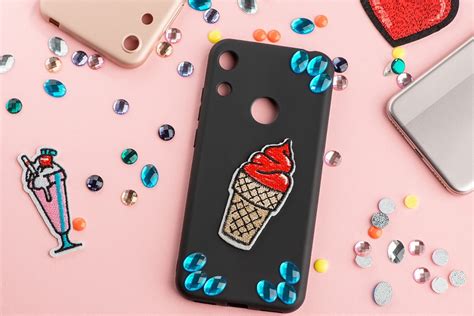 How To Decorate Your Phone Case With Stickers Cellularnews