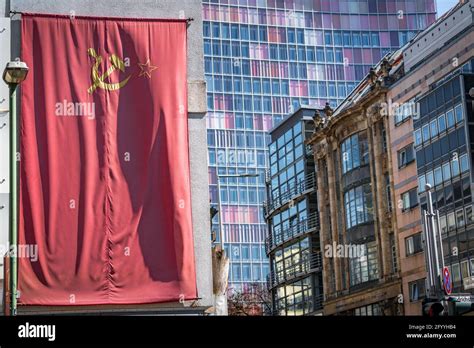 Bandera De La Urss En El Puesto De Control Charlie En La Antigua