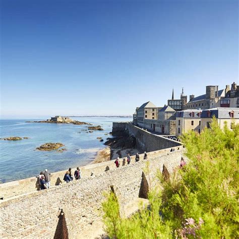 Tour The Ramparts Of Saint Malo Saint Malo Mont Saint Michel Bay