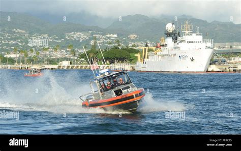 Crewmembers From Coast Guard Station Honolulu Conduct Tactical Small