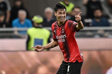 Reijnders In Topvorm Op Weg Naar EK Met Wonderschone Treffer Voor AC Milan