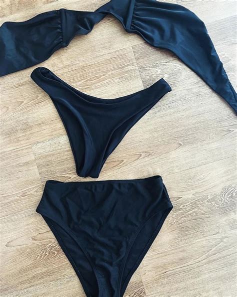 Schwarzer Bikini Grösse S drei Teile Top Unterhose Tanga Gebraucht in Zürich für CHF 25