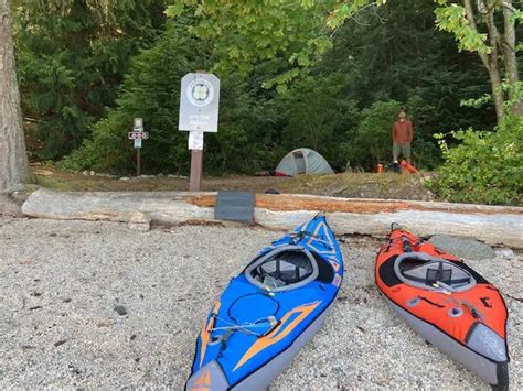 Kayak Camping in the Sechelt Inlet - Live, Wander, Play