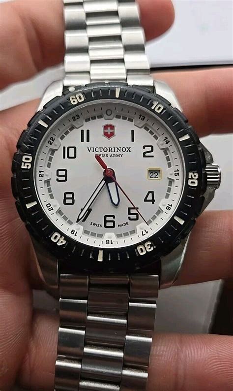 Victorinox Swiss Army Maverick Sport Watch 241677 White Face Ebay