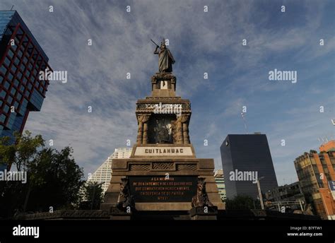 Cuauhtemoc monument hi-res stock photography and images - Alamy