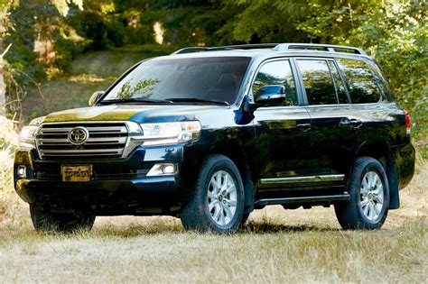 Used 2016 Toyota Land Cruiser For Sale Pricing And Features Edmunds