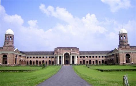 Famous Historical Places in Dehradun - Historic Places, Landmarks ...