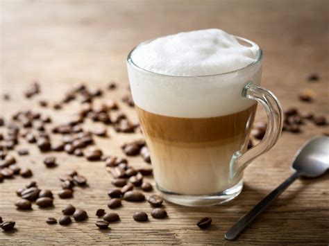 Macchiato vs. Latte- The Main Differences - Insanely Good