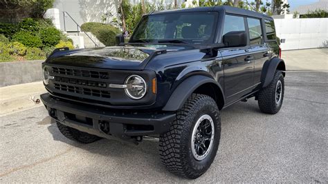 2022 Ford Bronco Review - Automotive Daily