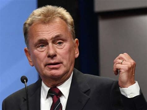 DOES PAT SAJAK WEAR TOUPEE? – hair system