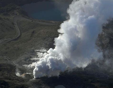 Mount Io: Japan volcano erupts for first time in 250 years | The ...