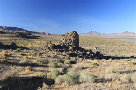 gjhikes.com: Winnemucca Lake Petroglyphs