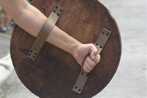 How To Make A Wooden Shield Tutorials For Beginners And Pros