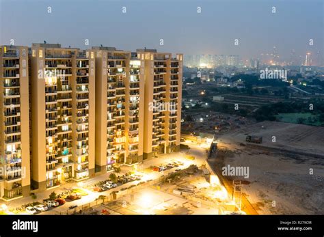 gurgaon india skyline high resolution stock photography  images alamy