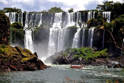 Buenos Aires Tagestour zu den Iguazú Fällen mit Flug und Bootsfahrt