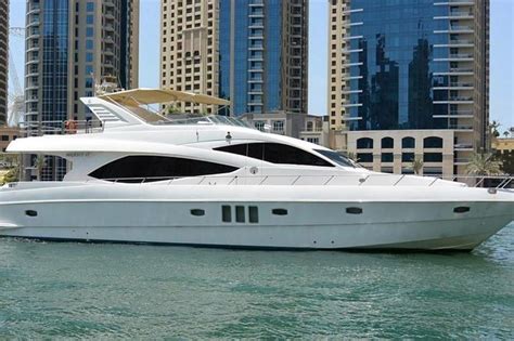 Private Yacht Luxury Cruising At Dubai Marina Atlantis The Palm