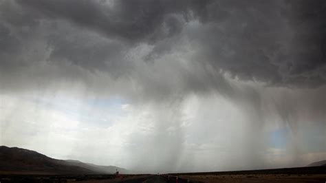 Avertizare meteo imediată cod portocaliu de ploi grindină și vijelii