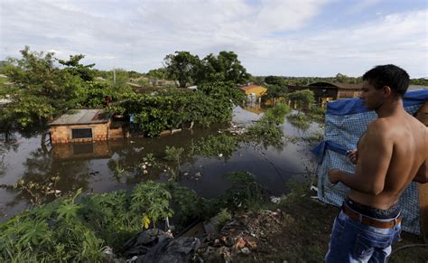 El Niño Deja Las Peores Inundaciones En Sudamérica