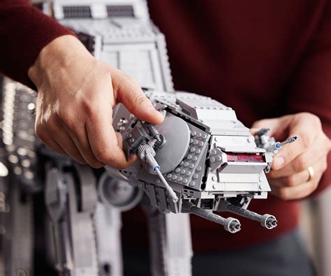 Игрален комплект конструктор ЛЕГО Star Wars™ 75313 - AT-AT™ | КОМСЕД