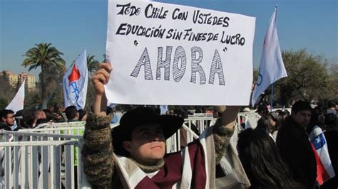 En Fotos Las Protestas De Chile En Carteles Bbc News Mundo