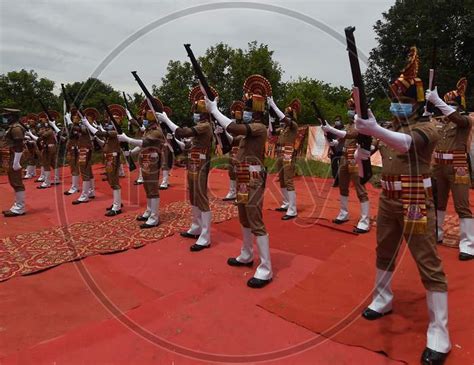 Image Of Tamil Nadu Police Personnel Pay Gun Salute Near The Mortal