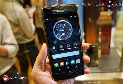 มินิรีวิว Vertu Signature Touch ที่สุดแห่งความหรูหรา ราคา 420000 บาท