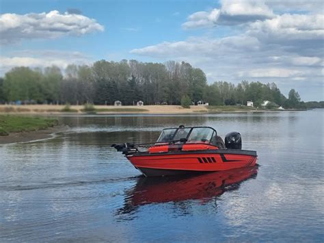 Какую лодку выбрать: одноконсольную или двухконсольную? - BoatProfi