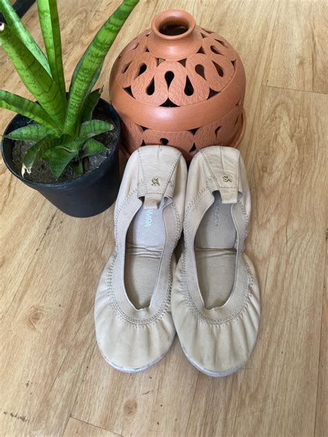 Yosi Samra Nude Flats Women S Fashion Footwear Flats Sandals On Carousell