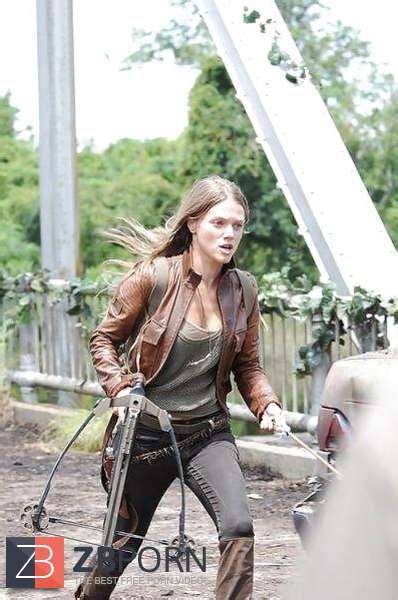Tracy Spiridakos Zb Porn