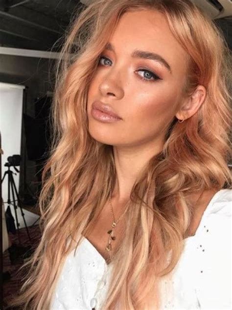 Mesmerizing Strawberry Blonde Hair Color Ideas To Warm Up Your Look