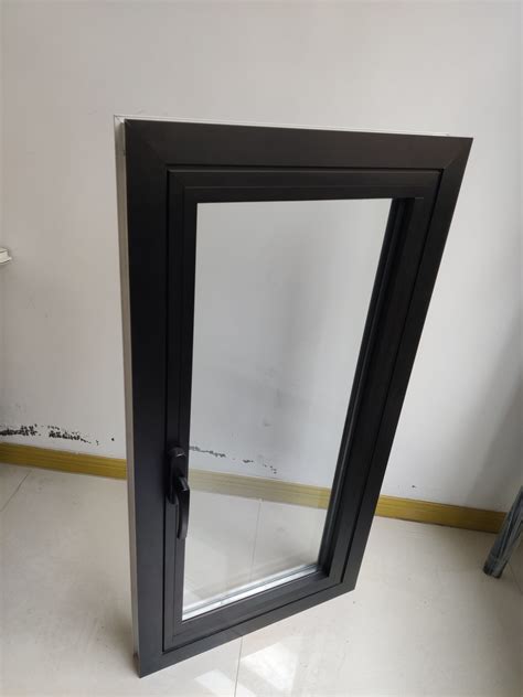 High Quality Soundproof Hurricane Impact Casement Window with Security