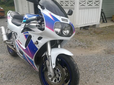 Suzuki Gsx R Gsx R W Cm Kangasala Motorcycle