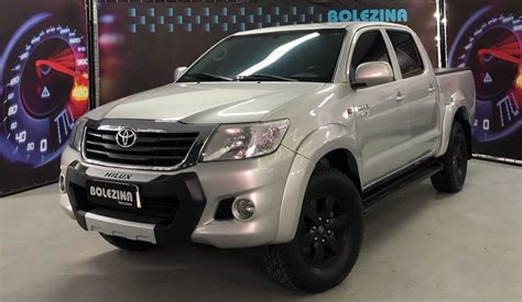 Toyota Hilux CD SR 4x2 2 7 16V 2 7 Flex Aut Flex 4 portas câmbio