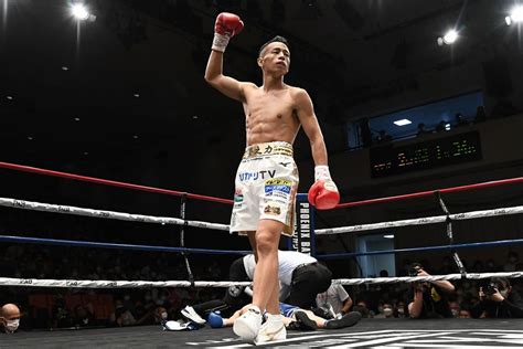 【ボクシング】武居由樹、ジャンピングフックで戦慄の4連続ko勝利／佐々木尽は5回tkoで復帰 Bbmスポーツ ベースボール･マガジン社