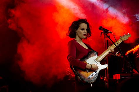 Anna Calvi live in Rome on Behance