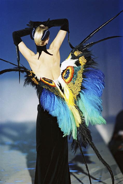 Thierry Mugler A Hist Ria De Um Estilista Radical Ffw