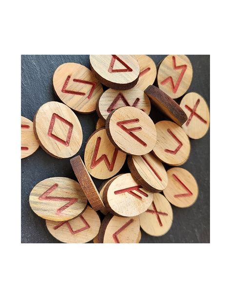 Runes En Bois