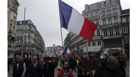 France Hundreds Of Thousands Take To Streets Against Pension Reforms