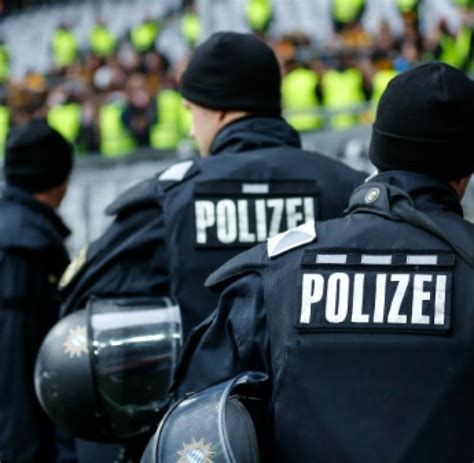 sp Fußball BL Frankfurt Köln Polizei Einsatz Festnahme Meldung Vor