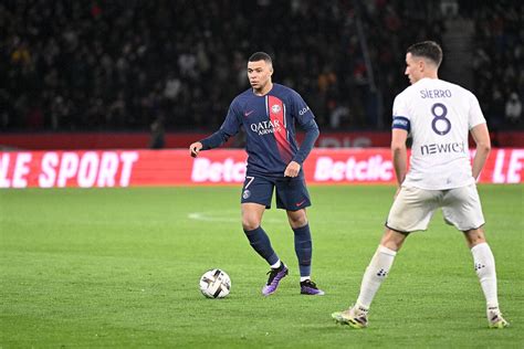 Psg Mbappé Est Triste Messi Et Neymar Lui Manquent Foot 01