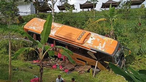 Polisi Gelar Reka Ulang Kecelakaan Bus Pariwisata Di Tabanan