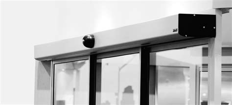 How does an automatic door sensor work? | LABEL UK