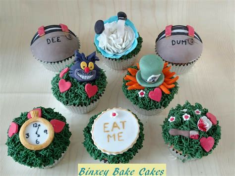 Alice In Wonderland Cupcakes By Binxey Bake Cakes Amazing Cake Ideas