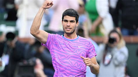 Carlos Alcaraz reacts after beating bees, Alexander Zverev in Indian ...