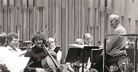 Julian Lloyd Webber Plays Elgar With Yehudi Menuhin Video The Strad