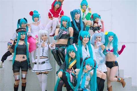 30 Sexy Examples of Hatsune Miku Cosplay – Enjoy Knowing More About This!