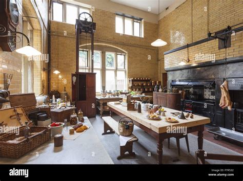 Cragside house interior hi-res stock photography and images - Alamy