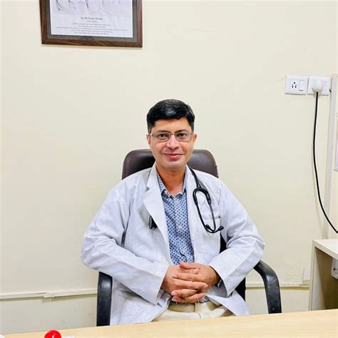 Ent Specialist In Delhi Best Ent Doctor New Top List Book Instant